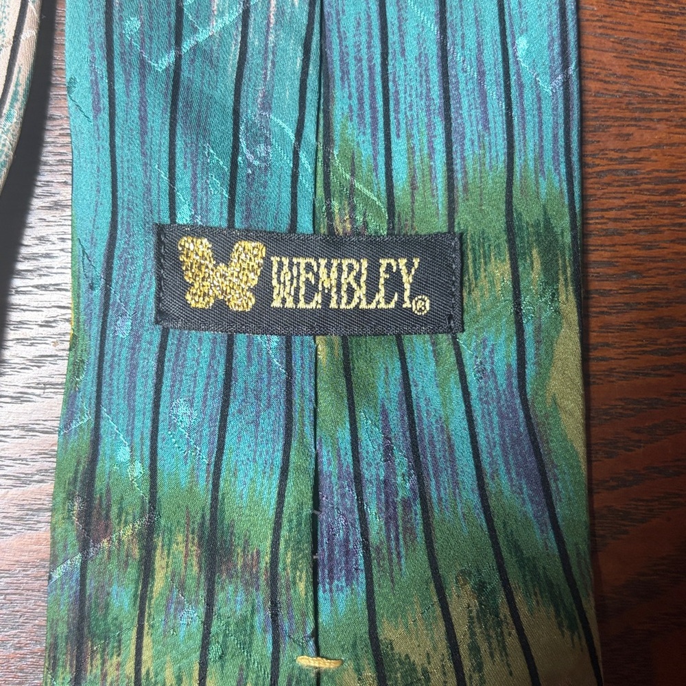 Wembley Blue and Yellow Jazz Musician Tie - Picture 5 of 5